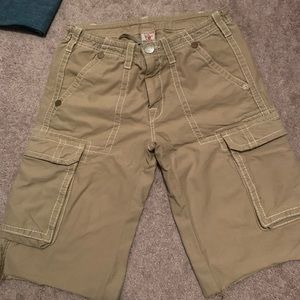 True Religion cargo shorts(Men)